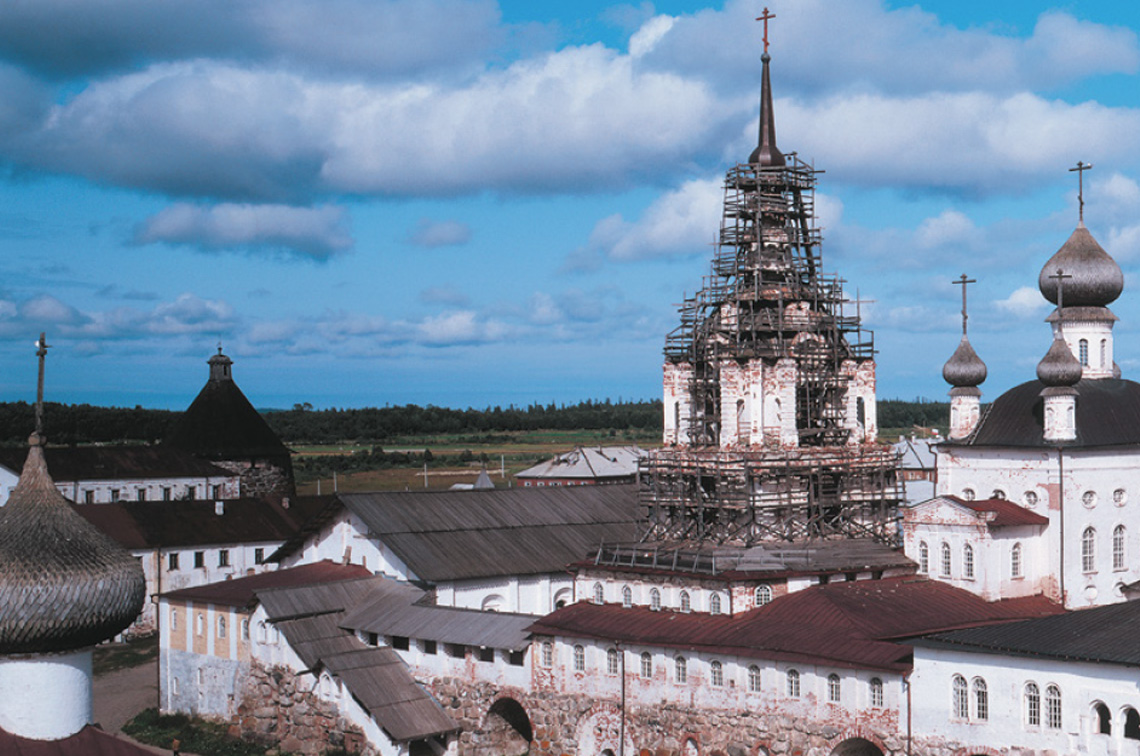 Вид Соловецкого монастыря с Прядильной башни